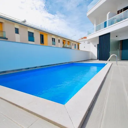 Sandra - Ferrel, Sunny Balcony, Shared Pool * Ferrel (Leiria)
