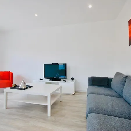 Sandra - Ferrel, Sunny Balcony, Shared Pool * Ferrel (Leiria)